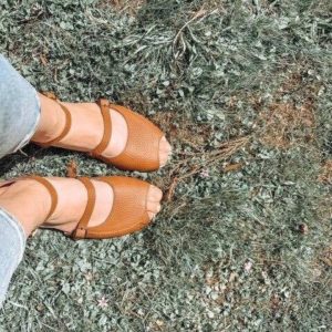 AUDREY vintage tan leather sandals - Match Mummy Range!
